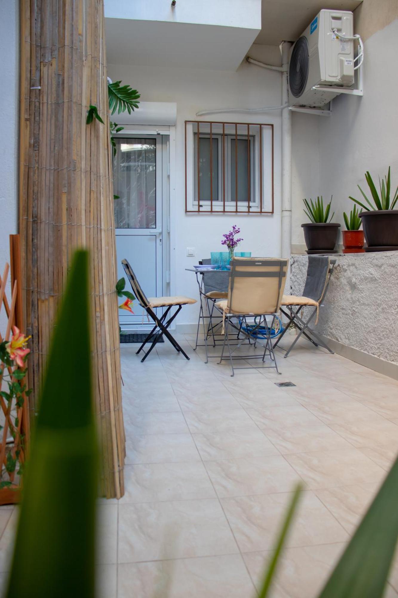Daire Moon Haven Near Acropolis With 100mbps Wifi