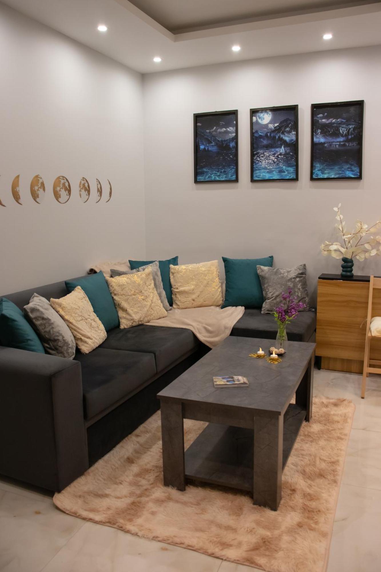 Moon Haven Near Acropolis With 100mbps Wifi * Athens